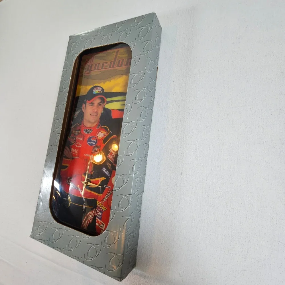 Jebco Clocks Jeff Gordon NASCAR Wall Clock Limited Edition 472/5000 24 DuPont